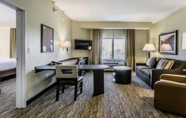 Candlewood Suites - Hartford Downtown Екстериор снимка