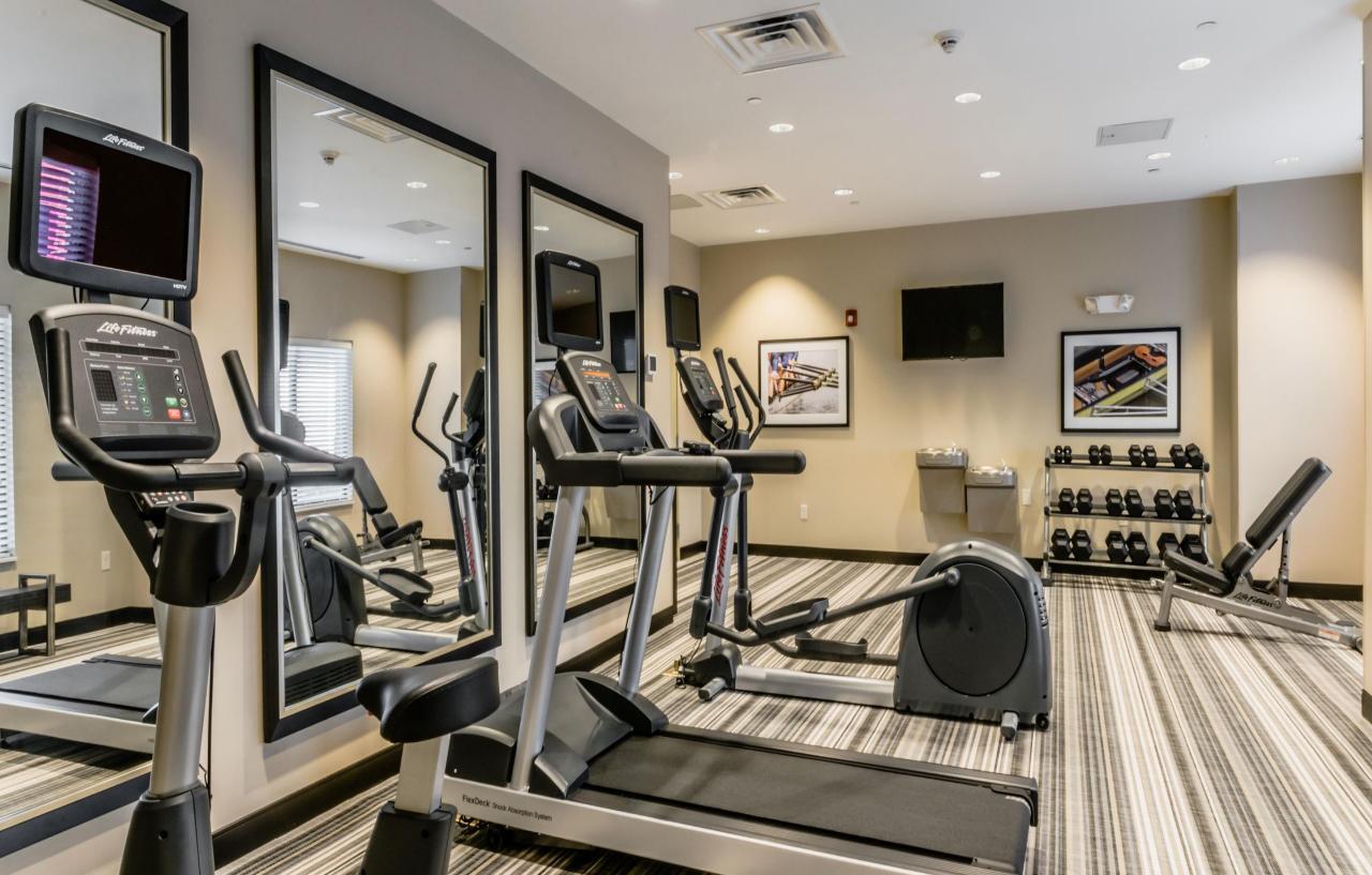 Candlewood Suites - Hartford Downtown Екстериор снимка